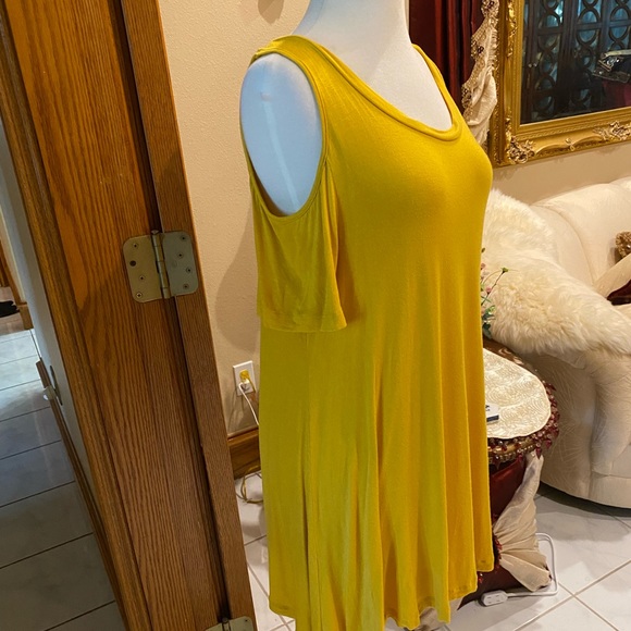 Yellow Gold cold shoulder tunic 30” long and 34” on the sides by Wishful Park - Picture 4 of 8